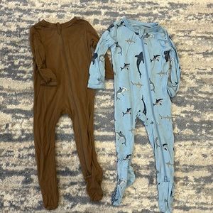 2 Kyte baby jumpers